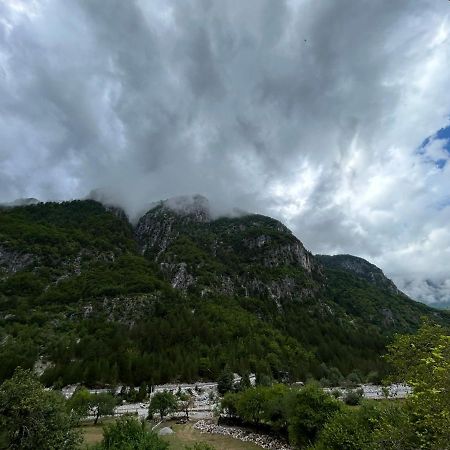 Bujtina Leke Gerla Hotel Theth Exterior photo