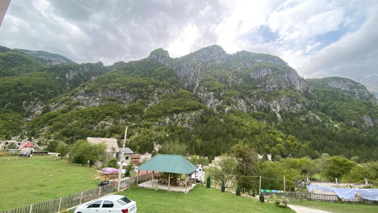 Bujtina Leke Gerla Hotel Theth Exterior photo